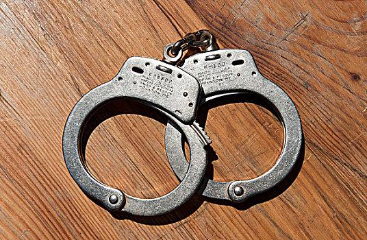 互联网配资网站 重庆一养殖户捅刺杀害供电所所长，已被执行死刑